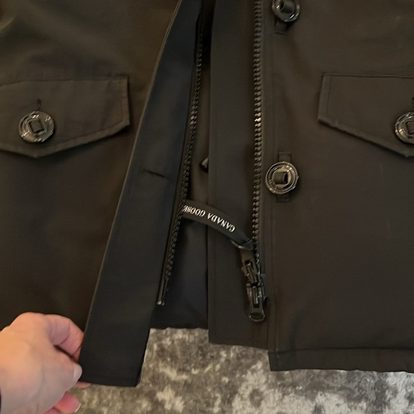 Canada Goose Montebello Parka - Picture 6 of 9